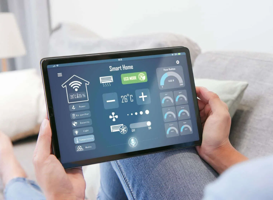 Connected devices and analytics dashboard